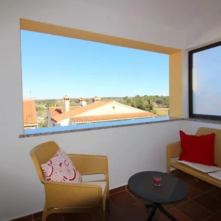 Tancel Comfortable Holiday Vakantiehuis