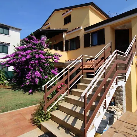 Tancel Comfortable Holiday Vakantiehuis Poreč